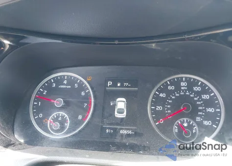 2022 Kia K5 Lx z USA, uszkodzony, nr VIN 5XXG24J25NG136047